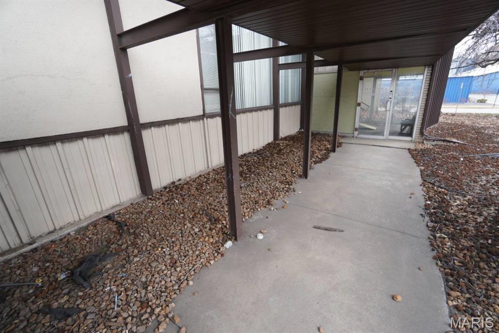 Granite City - Commercial Sale