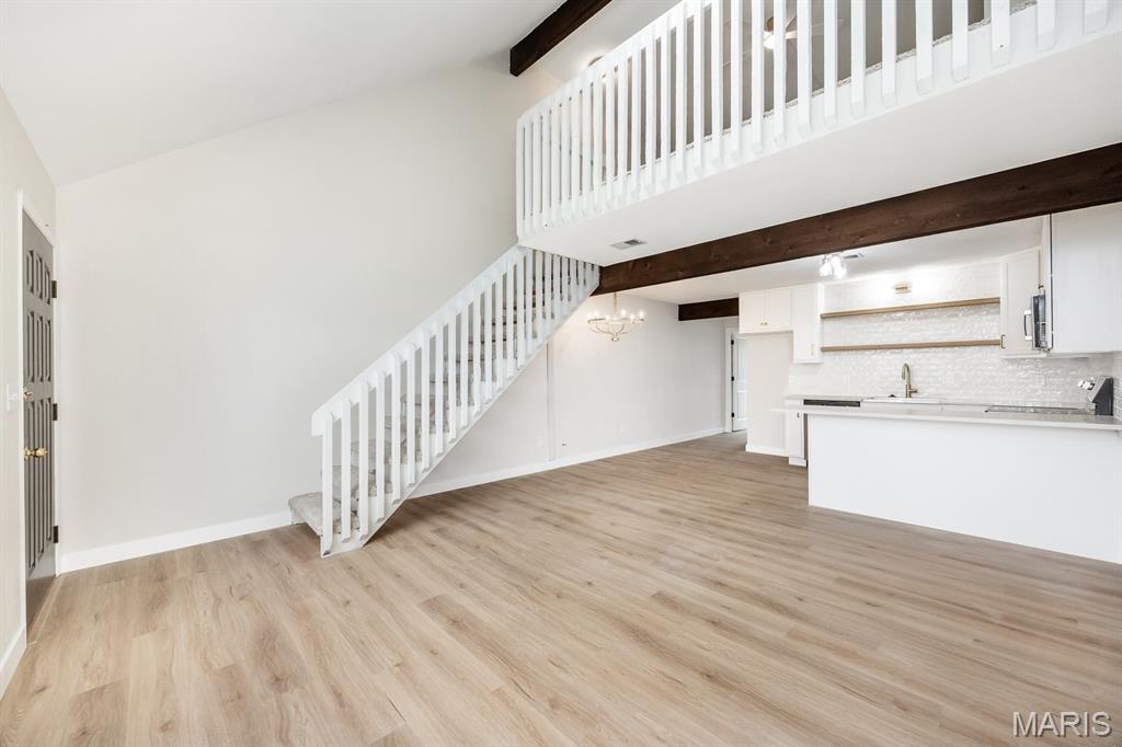 Weatherwood Condo Bldg #1-Ph 1 Unit F Bldg 1 - Residential