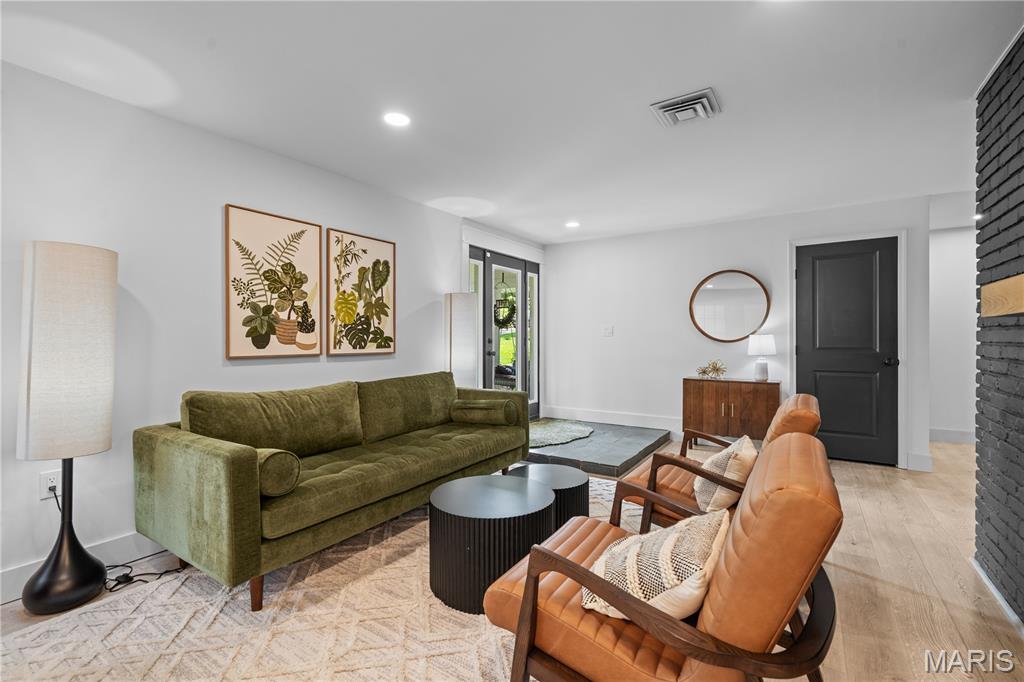 Warson Pines - Residential
