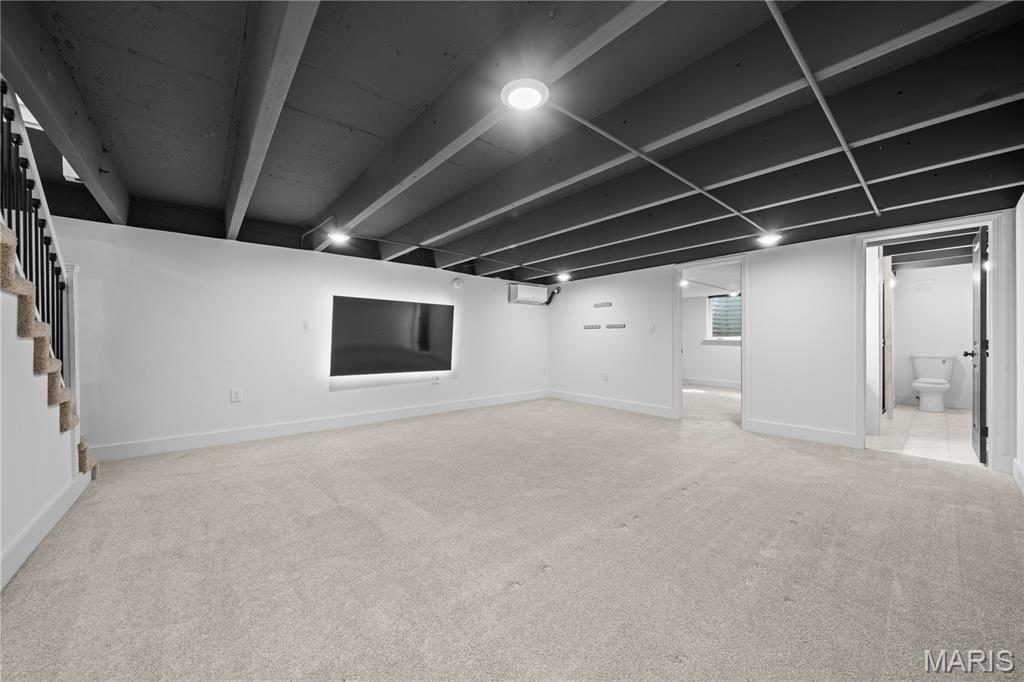 Warson Pines - Residential
