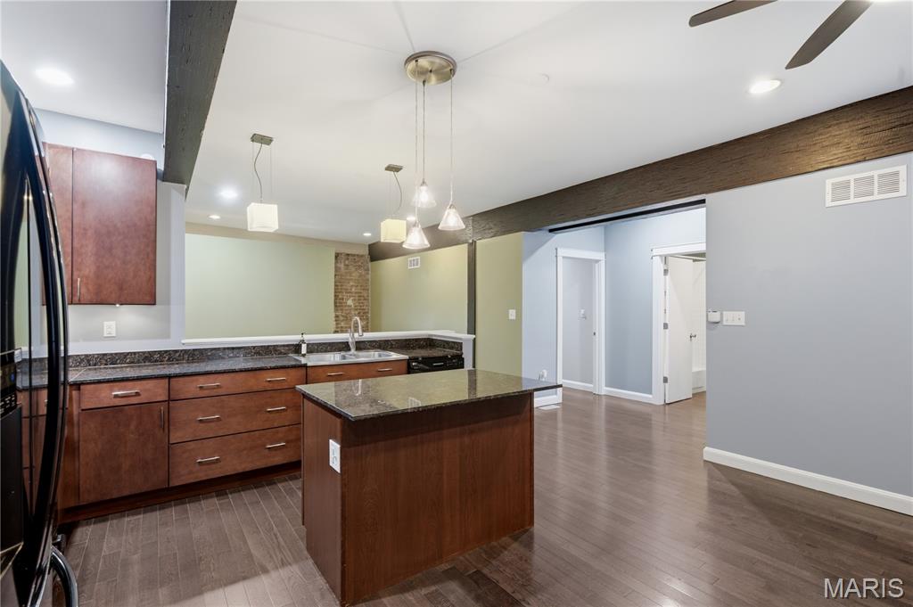 Pestalozzi Lofts Condos - Residential