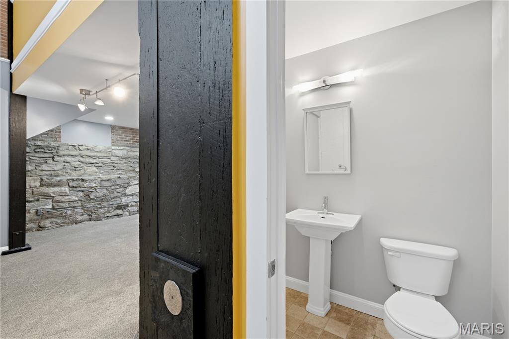 Pestalozzi Lofts Condos - Residential