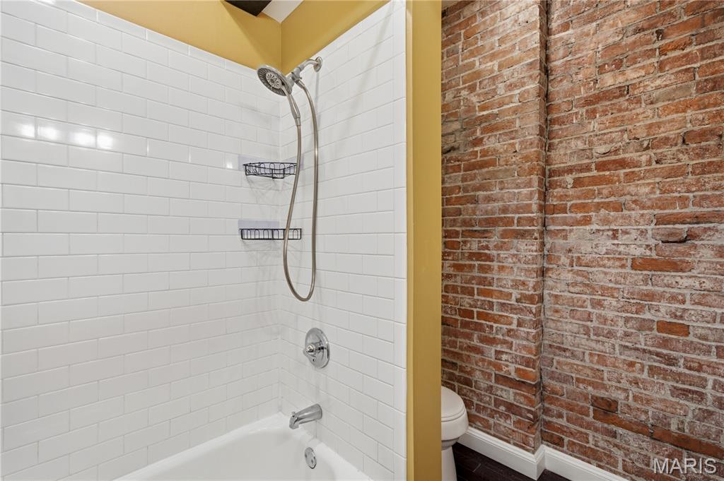 Pestalozzi Lofts Condos - Residential