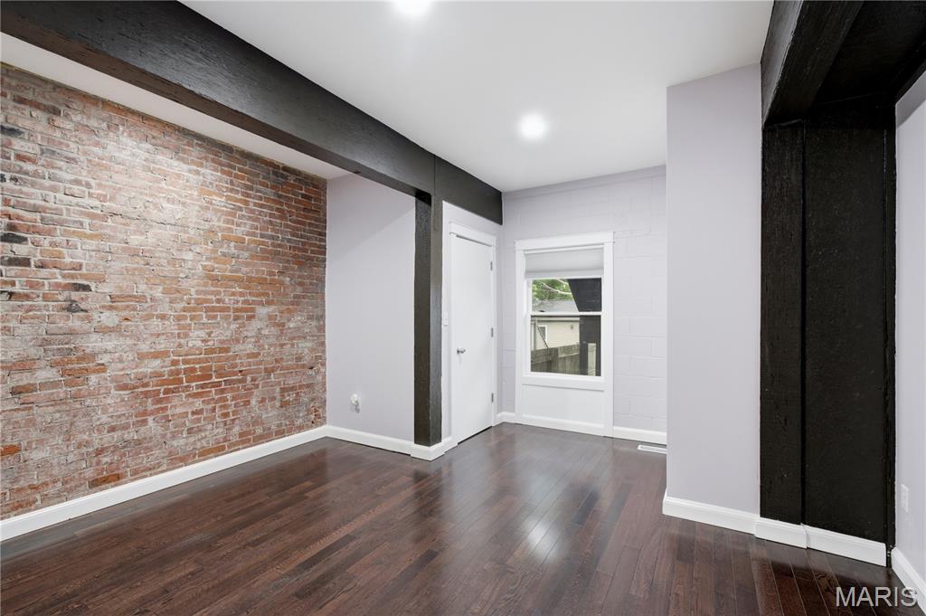 Pestalozzi Lofts Condos - Residential