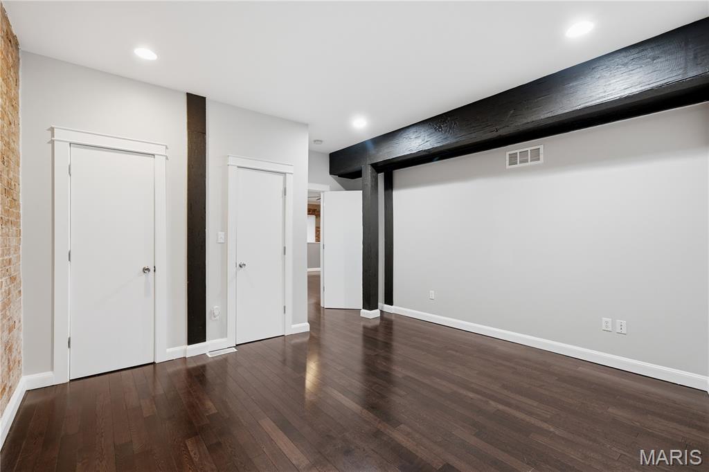 Pestalozzi Lofts Condos - Residential