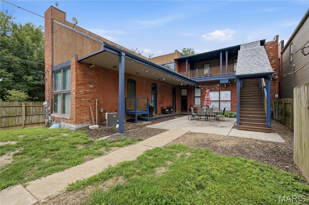 Pestalozzi Lofts Condos - Residential