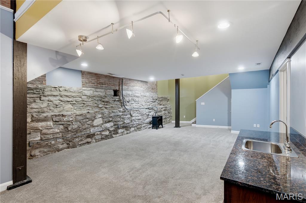 Pestalozzi Lofts Condos - Residential