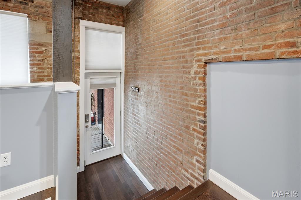 Pestalozzi Lofts Condos - Residential