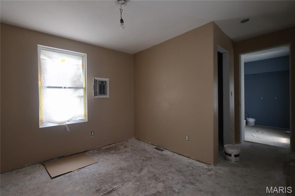 West Add/Belleville - Commercial Sale