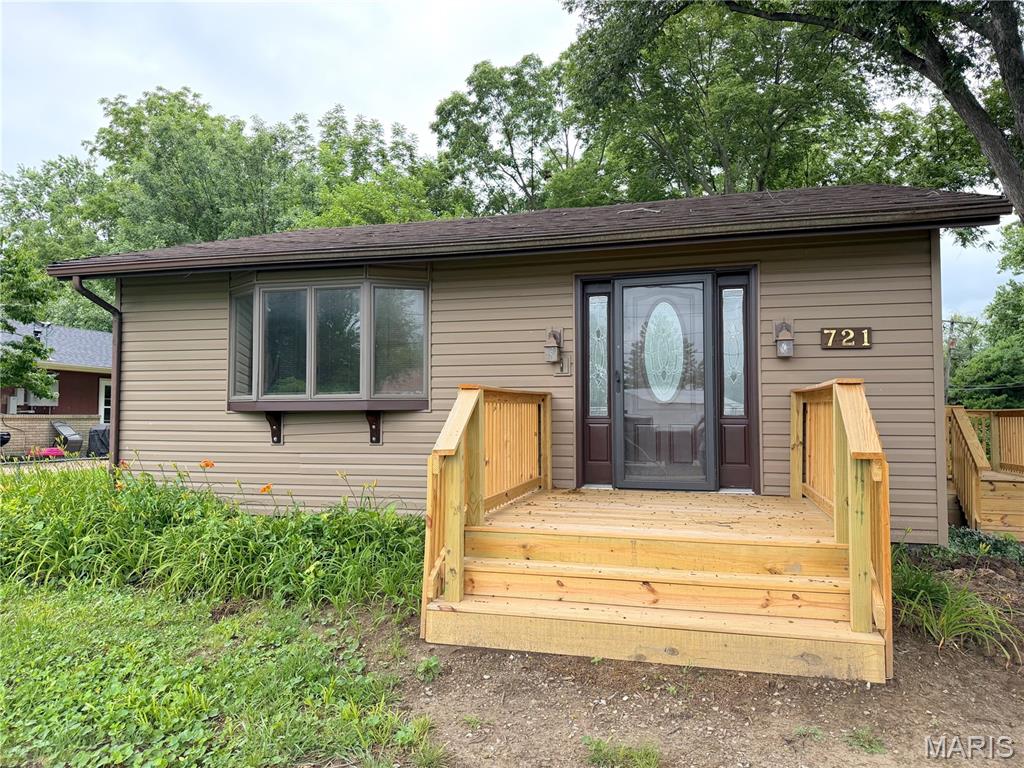 NOT IN A SUBDIVISION - Residential Lease