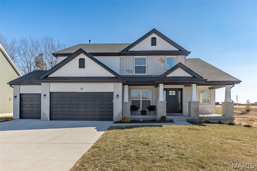 Hawk Ridge Trail Estate - Residential