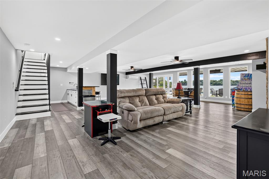 Harbor Pt Estate - Residential
