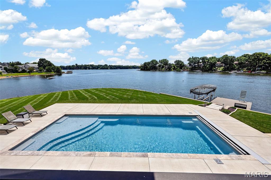 Harbor Pt Estate - Residential