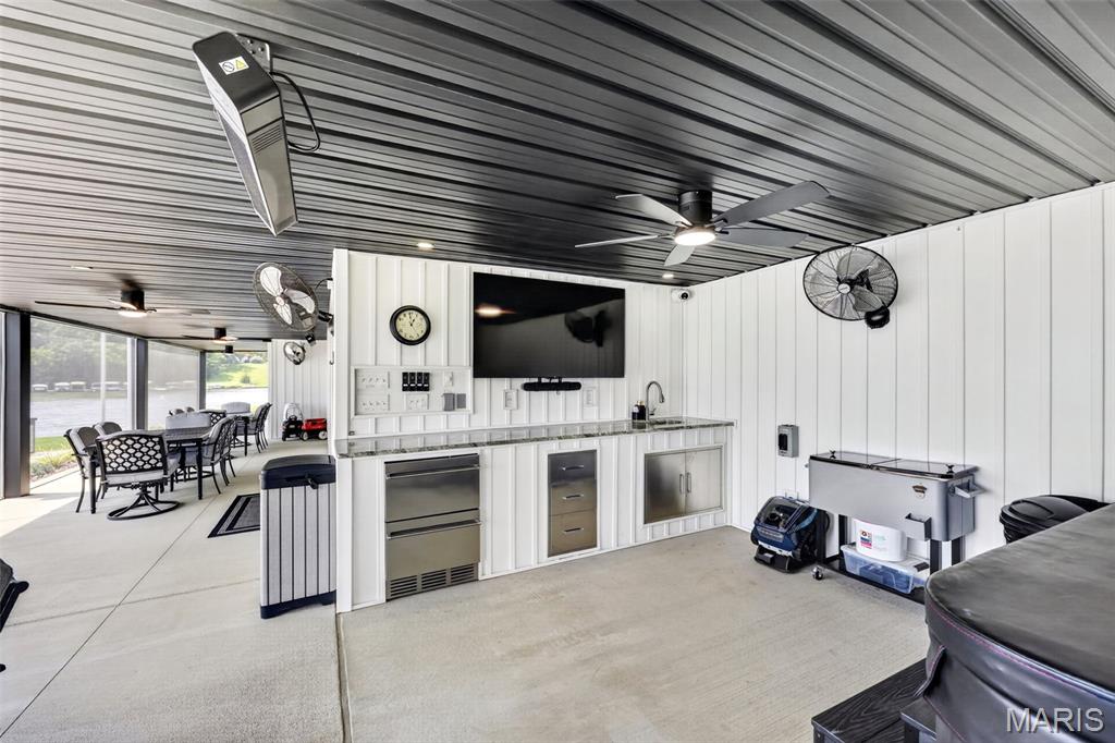 Harbor Pt Estate - Residential