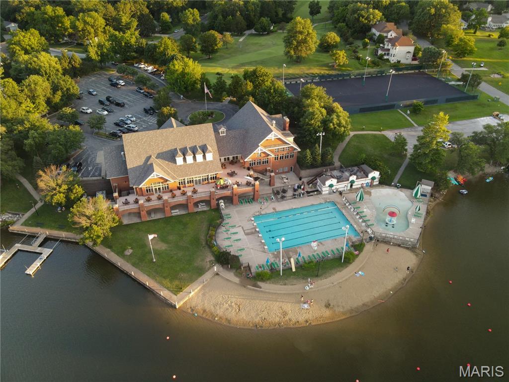 Harbor Pt Estate - Residential
