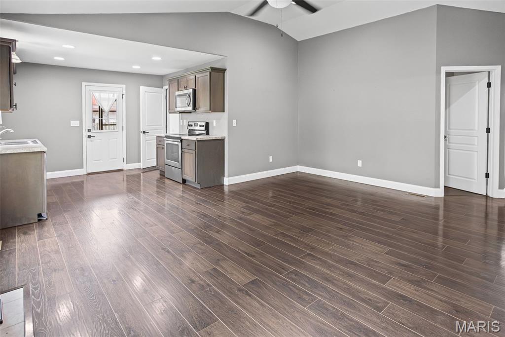 Lou Del 4th Add - Residential