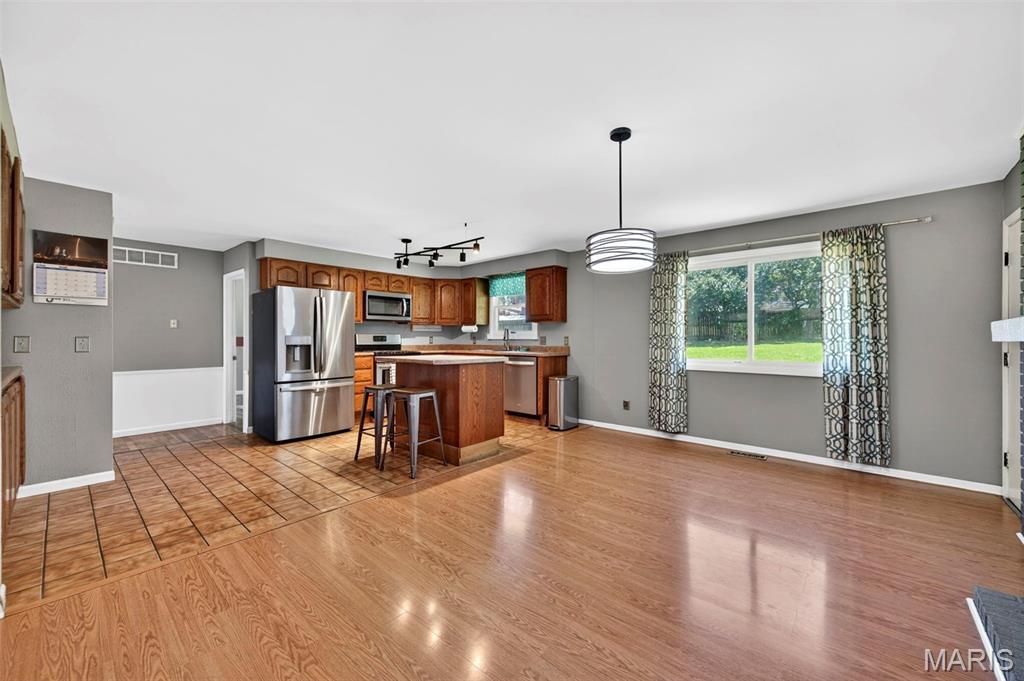 Oak Crest - Residential
