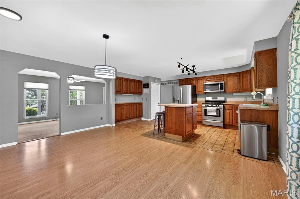 Oak Crest - Residential