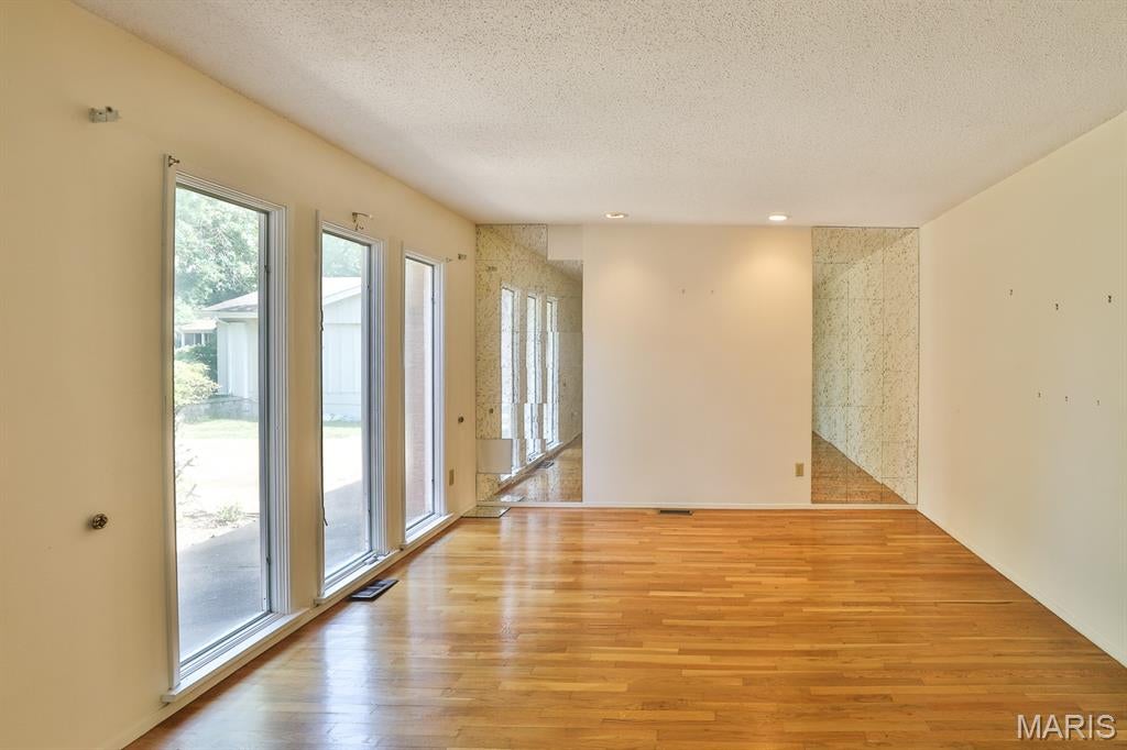 Fox Creek 1 - Residential
