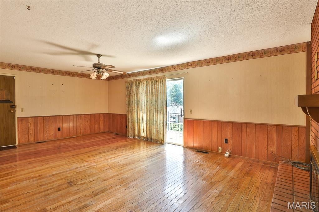 Fox Creek 1 - Residential