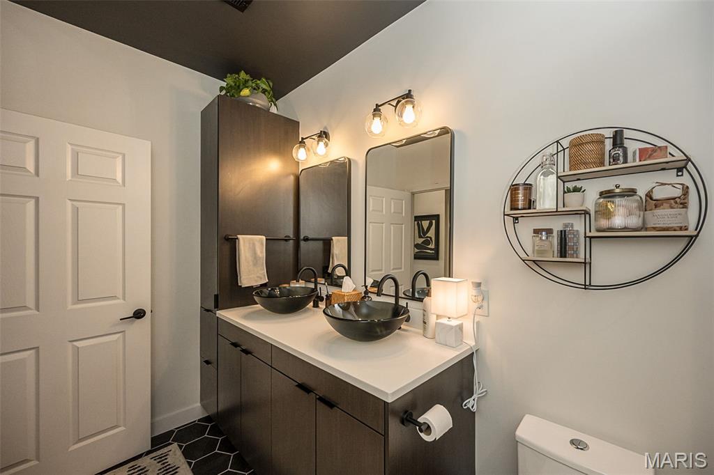 Hanley Station Condo First - Residential