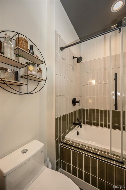 Hanley Station Condo First - Residential