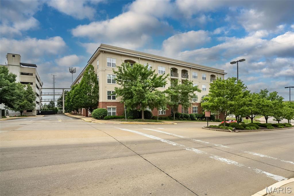 Hanley Station Condo First - Residential