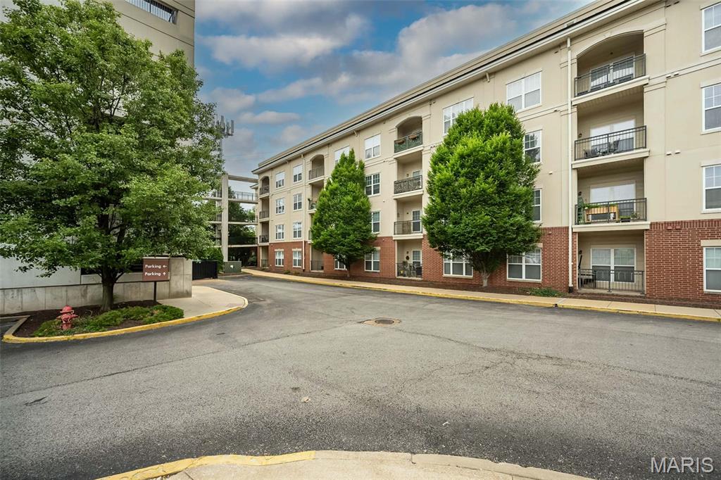 Hanley Station Condo First - Residential