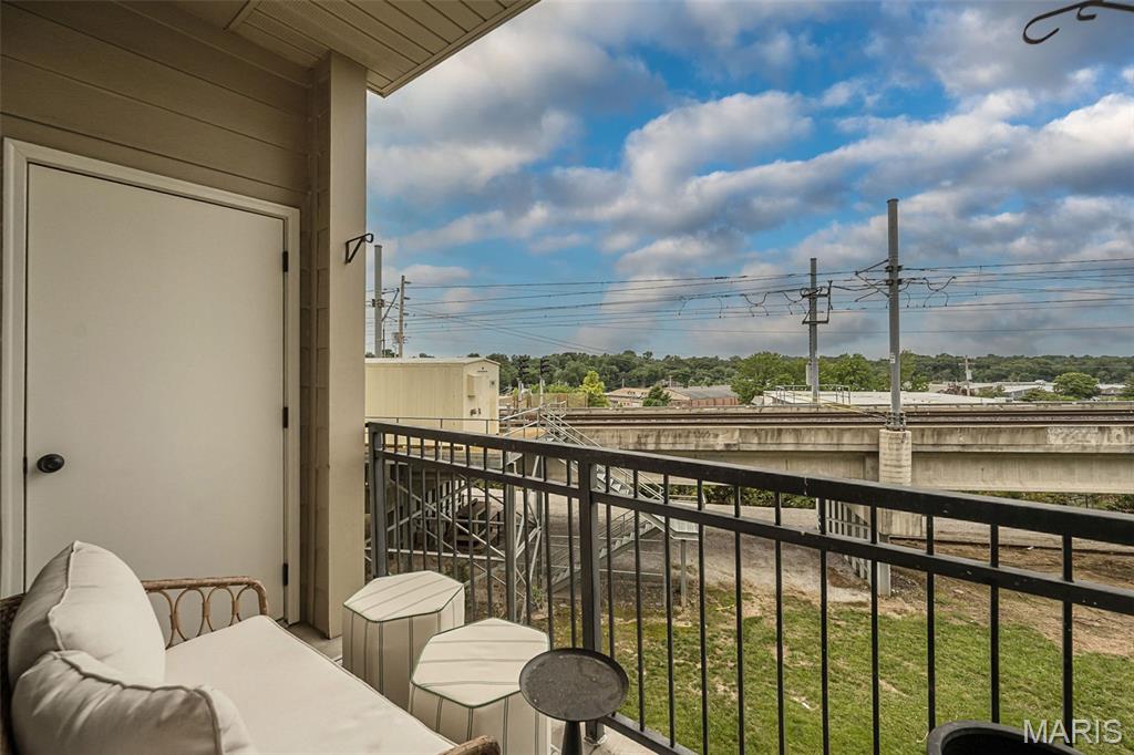 Hanley Station Condo First - Residential