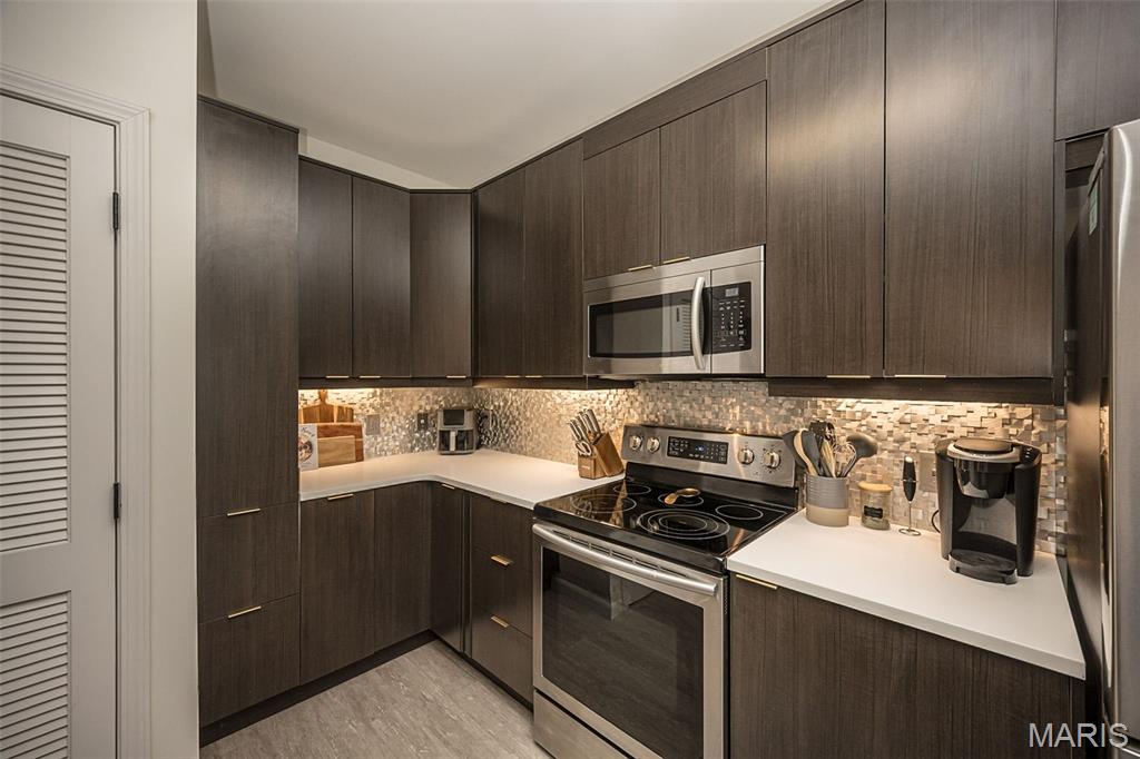 Hanley Station Condo First - Residential