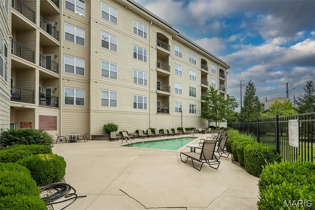 Hanley Station Condo First - Residential