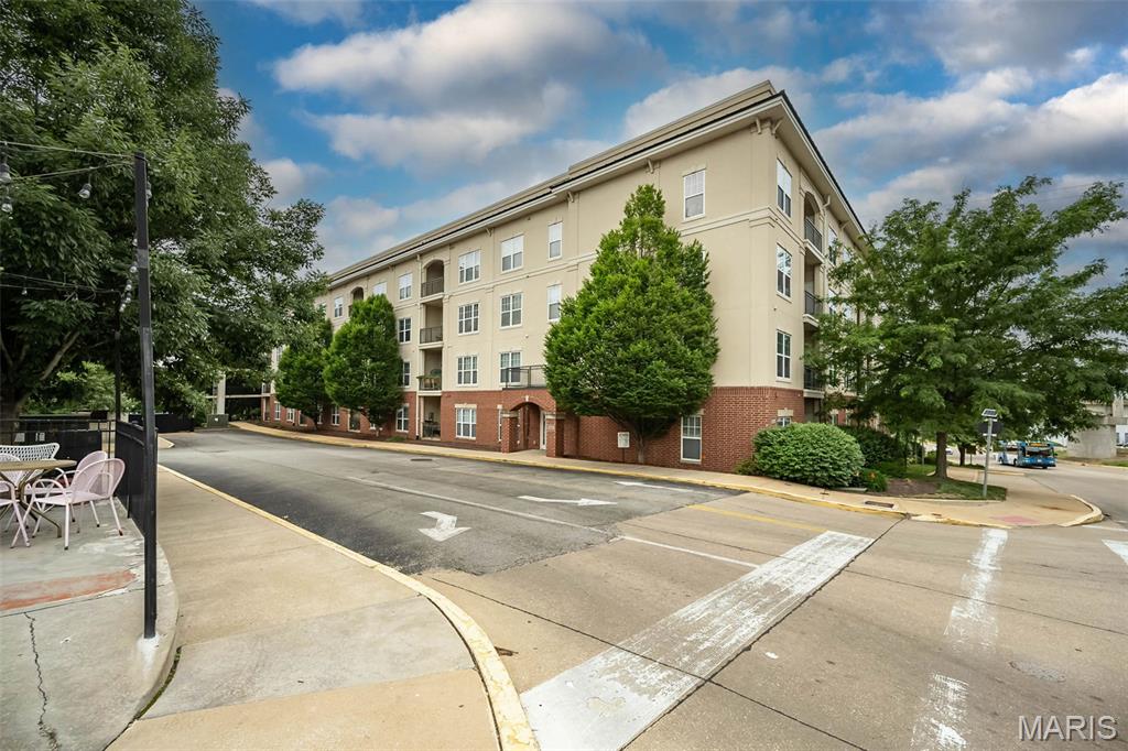 Hanley Station Condo First - Residential
