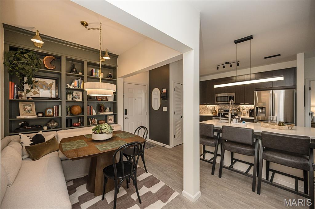 Hanley Station Condo First - Residential
