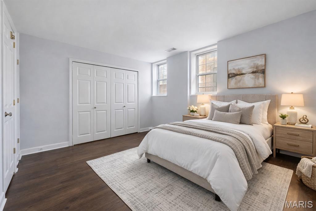 5330-5360 Pershing Condo - Residential