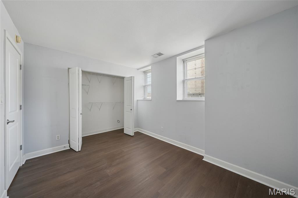 5330-5360 Pershing Condo - Residential