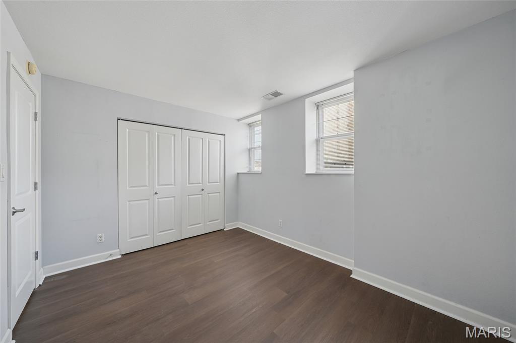 5330-5360 Pershing Condo - Residential