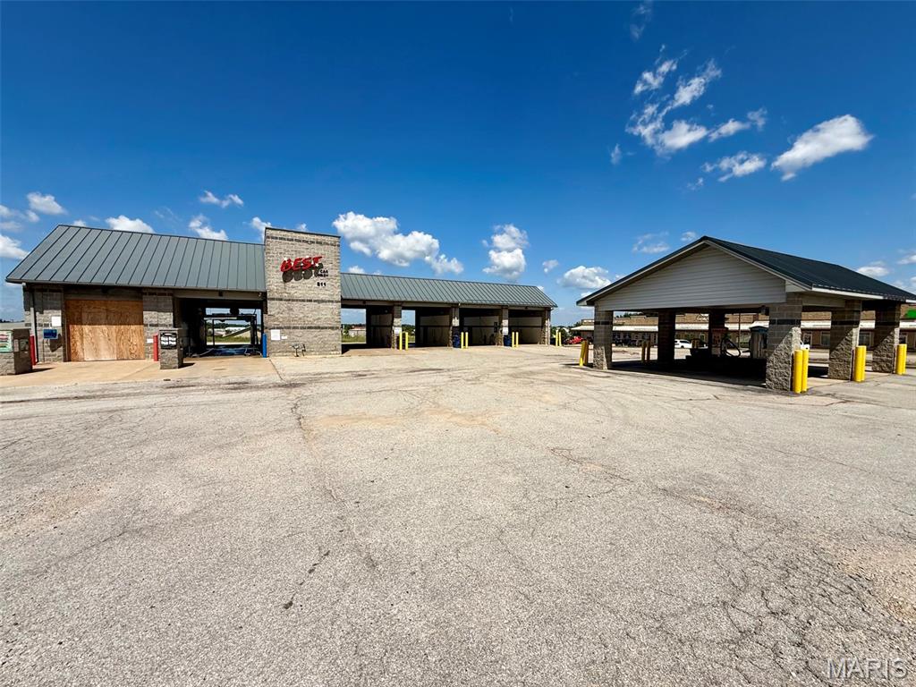 HIGH-TRAFFIC CAR WASH INVESTMENT OPPORTUNITY! Established 6-bay car wash featuring 1 automatic wash, 3 vacuum stations, and plenty of potential to increase revenue. This property offers a great opportunity for an investor or owner-operator looking for an established, cash-flowing business with significant value-add potential. The high-traffic location provides excellent visibility and customer exposure, while the existing infrastructure offers multiple ways to increase income. Add a pet wash, upgrade or expand services, and complete the installation of an additional automatic car wash machine to further enhance revenue potential. With multiple bays, automatic washing, vacuum stations, and room for additional income streams, this is an opportunity to acquire an established car wash and take it to the next level. Whether you're looking for an investment property, owner-operated business, or expansion opportunity, this one is worth a look! Don't miss this chance to own a high-traffic car wash with strong cash-flow potential and plenty of room for growth! Call today for more information or to schedule a private showing.