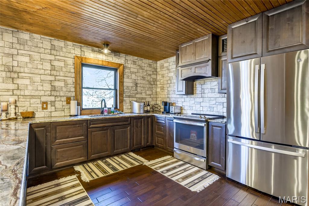 Black River Properties - Residential