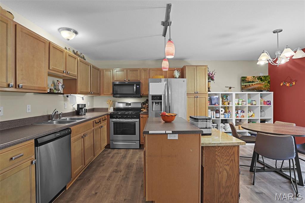 Bluffview Manor Ph I - Residential