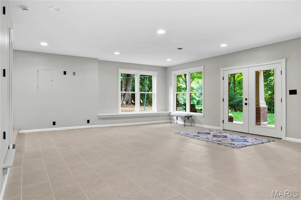 Westglen Village 4 - Residential