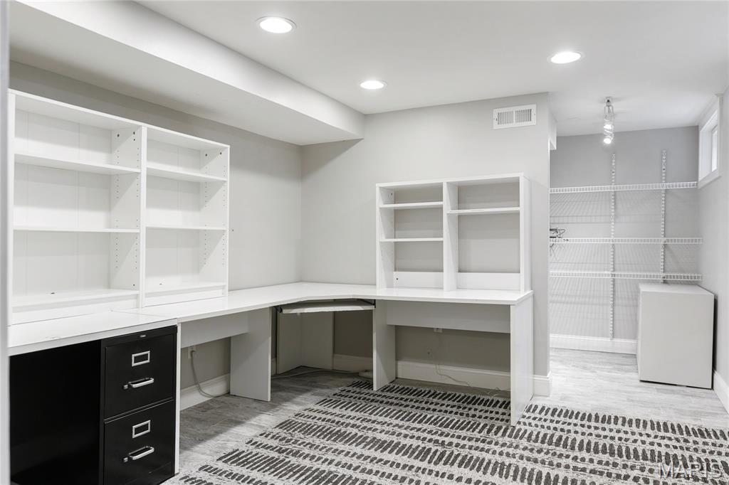 Westglen Village 4 - Residential