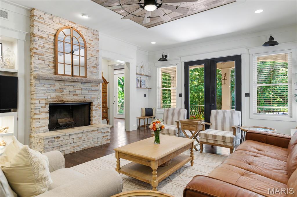 Westglen Village 4 - Residential