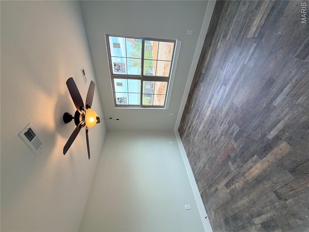Summit Pass - Residential