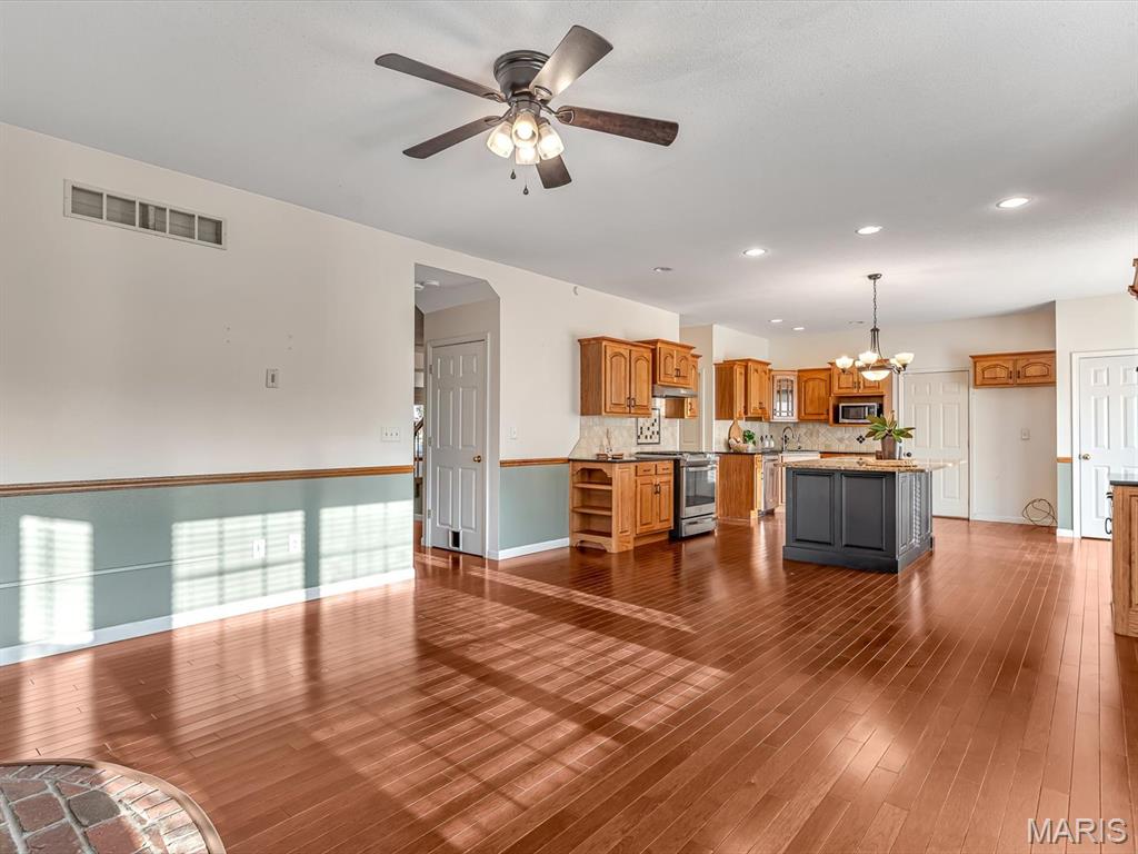 Lincoln Knolls Ph Iii - Residential