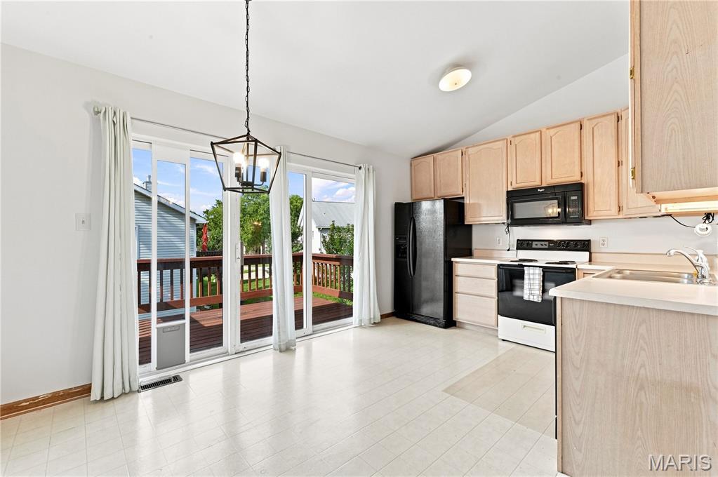 Crown Pointe Bldg 31-33 - Residential