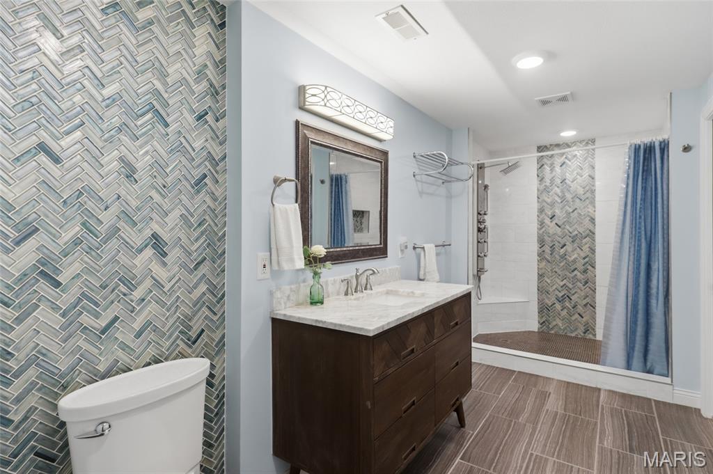Cameo Point - Residential