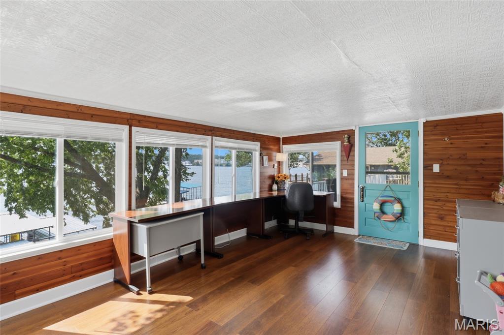Cameo Point - Residential