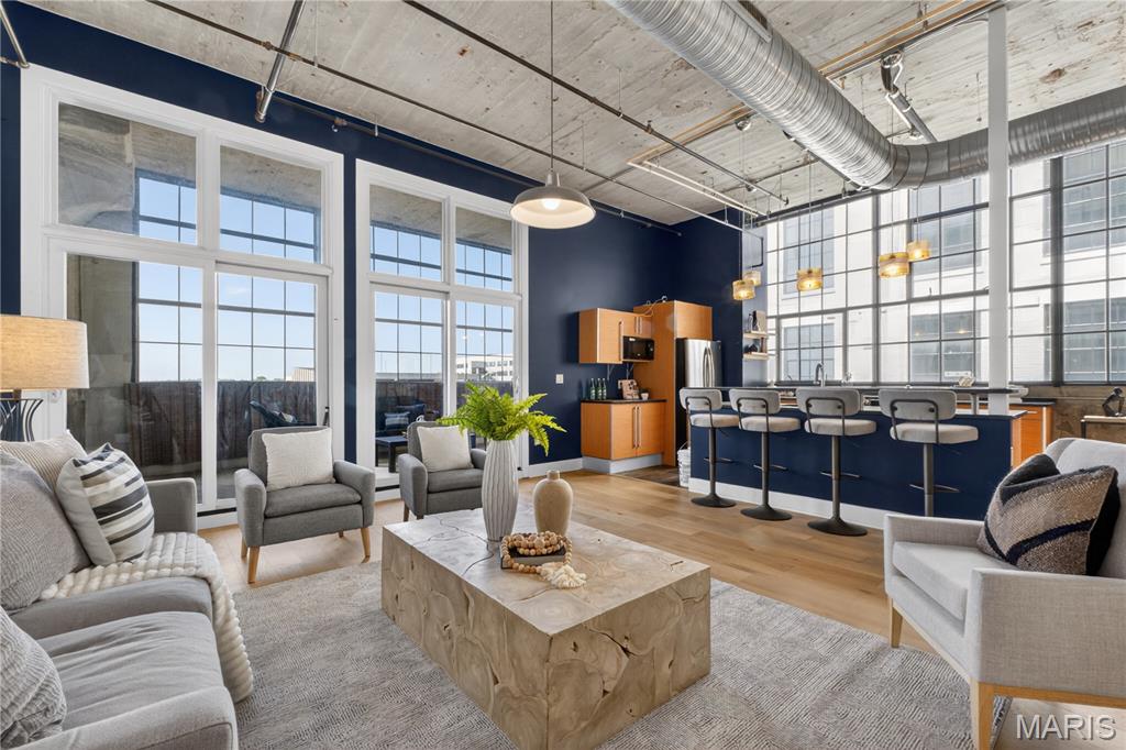 First Amendment/West End Lofts - Residential Lease