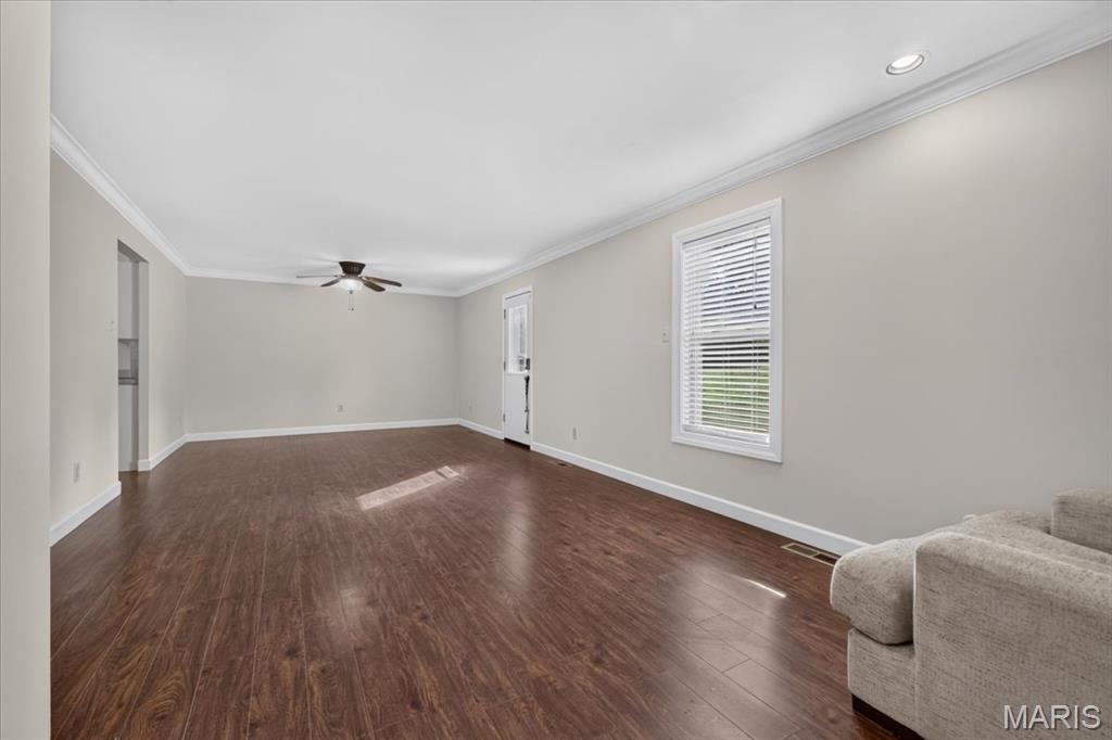 Rossridge Twnhs Condo - Residential