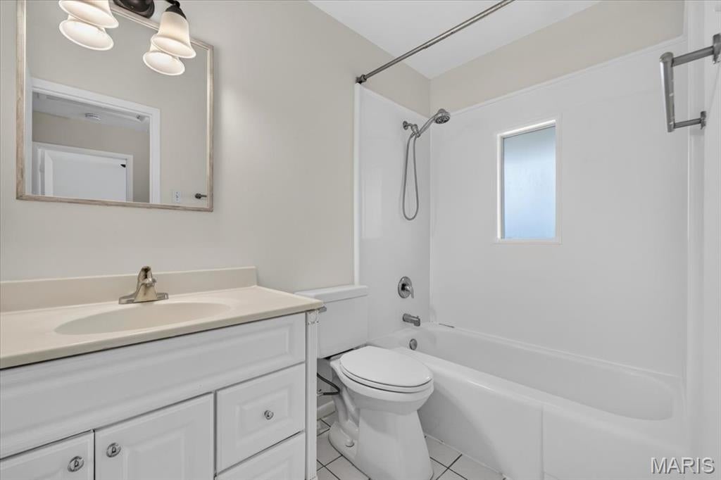 Rossridge Twnhs Condo - Residential
